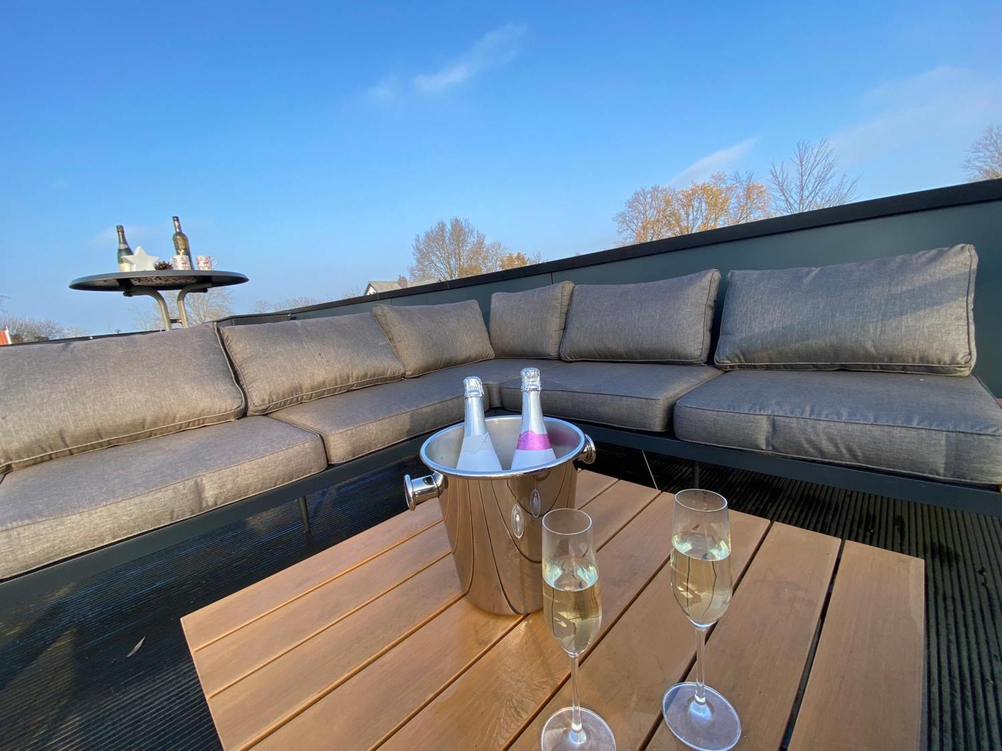 Green Villa In Bester Lage - Dachterrasse Mit Meerblick - Grosser Eingezaeunter Garten - Kinderfreundlich - Hunde Inklusive - 4 Sterne Resort - Direkt Am Strand - Pool Inklusive Хульсхорст Экстерьер фото